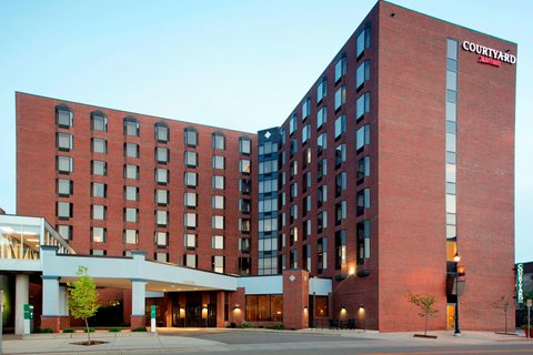 Courtyard by Marriott St Cloud