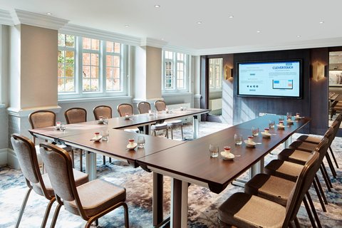HANBURY MANOR MARRIOTT HOTEL - Photo 45