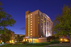 - Courtyard by Marriott Hotel Pentagon South Alexandria - I-395, Exit 4