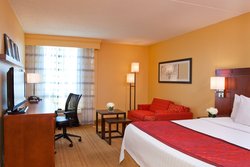  - Courtyard by Marriott Hotel Pentagon South Alexandria - I-395, Exit 4