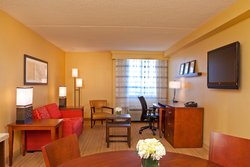  - Courtyard by Marriott Hotel Pentagon South Alexandria - I-395, Exit 4