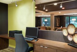  - Courtyard by Marriott Hotel Airport Lafayette