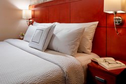  - Courtyard by Marriott Napa Valley Vallejo - CA 37, Exit 20