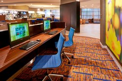  - Courtyard by Marriott Napa Valley Vallejo - CA 37, Exit 20