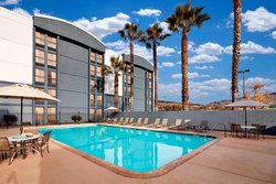  - Courtyard by Marriott Napa Valley Vallejo - CA 37, Exit 20