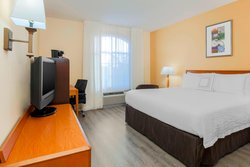  - Fairfield Inn & Suites by Marriott Temecula - I-15, Exit 61