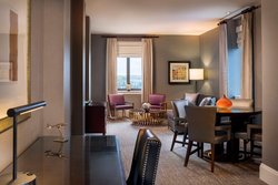  - Renaissance Hotel Providence - I-95, Exit 37B