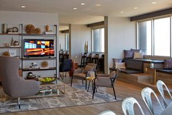  - Renaissance St Louis Airport Hotel - I-70, Exit 237 & 238A