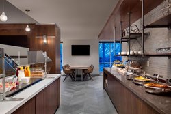  - Marriott Hotel Pontiac - I-75, Exit 75