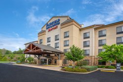  - Fairfield Inn & Suites by Marriott Kodak - I-40, Exit 407