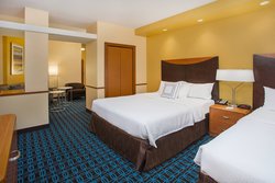  - Fairfield Inn & Suites by Marriott Kodak - I-40, Exit 407