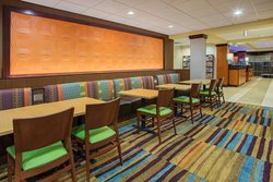  - Fairfield Inn & Suites by Marriott Kodak - I-40, Exit 407
