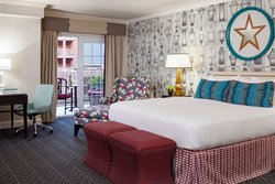  - The Alexandrian - I-95 & I-495, Exit 177