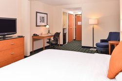  - Fairfield Inn & Suites by Marriott Aurora
