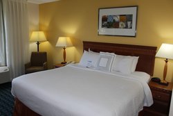  - Fairfield Inn & Suites by Marriott Liberty Kansas City - I-35, Exit 16