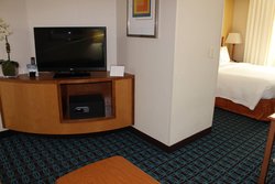  - Fairfield Inn & Suites by Marriott Liberty Kansas City - I-35, Exit 16