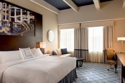  - Fairfield Inn & Suites by Marriott Downtown New Orleans
