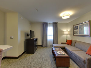 fitchburg staybridge suites