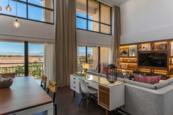  - Renaissance Hotel Palm Springs