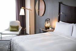  - Renaissance Raleigh Hotel At North Hills - I-440, Exit 8A