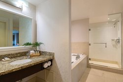  - Renaissance Raleigh Hotel At North Hills - I-440, Exit 8A