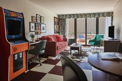  - Graduate Hotel Downtown Lincoln