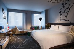  - Renaissance Hotel Downtown Montreal