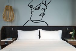  - Renaissance Hotel Downtown Montreal