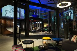  - Renaissance Hotel Downtown Montreal