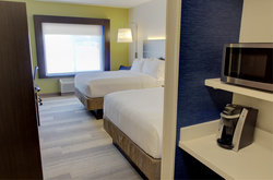  - Holiday Inn Express & Suites Le Mars
