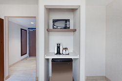  - Holiday Inn Express Los Angeles