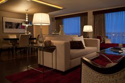  - Renaissance Hotel Newark Airport