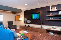  - Courtyard by Marriott Downtown Peoria - I-74, Exit 93