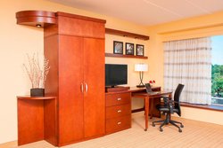  - Courtyard by Marriott Downtown Peoria - I-74, Exit 93