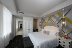  - Elyton Hotel Downtown Birmingham - I-20 & I-59, Exits 124D & 126A