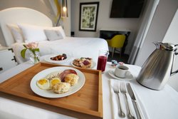  - Elyton Hotel Downtown Birmingham - I-20 & I-59, Exits 124D & 126A