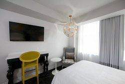  - Elyton Hotel Downtown Birmingham - I-20 & I-59, Exits 124D & 126A