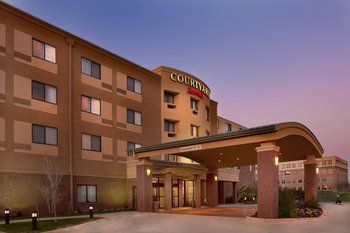 Courtyard by Marriott Denton