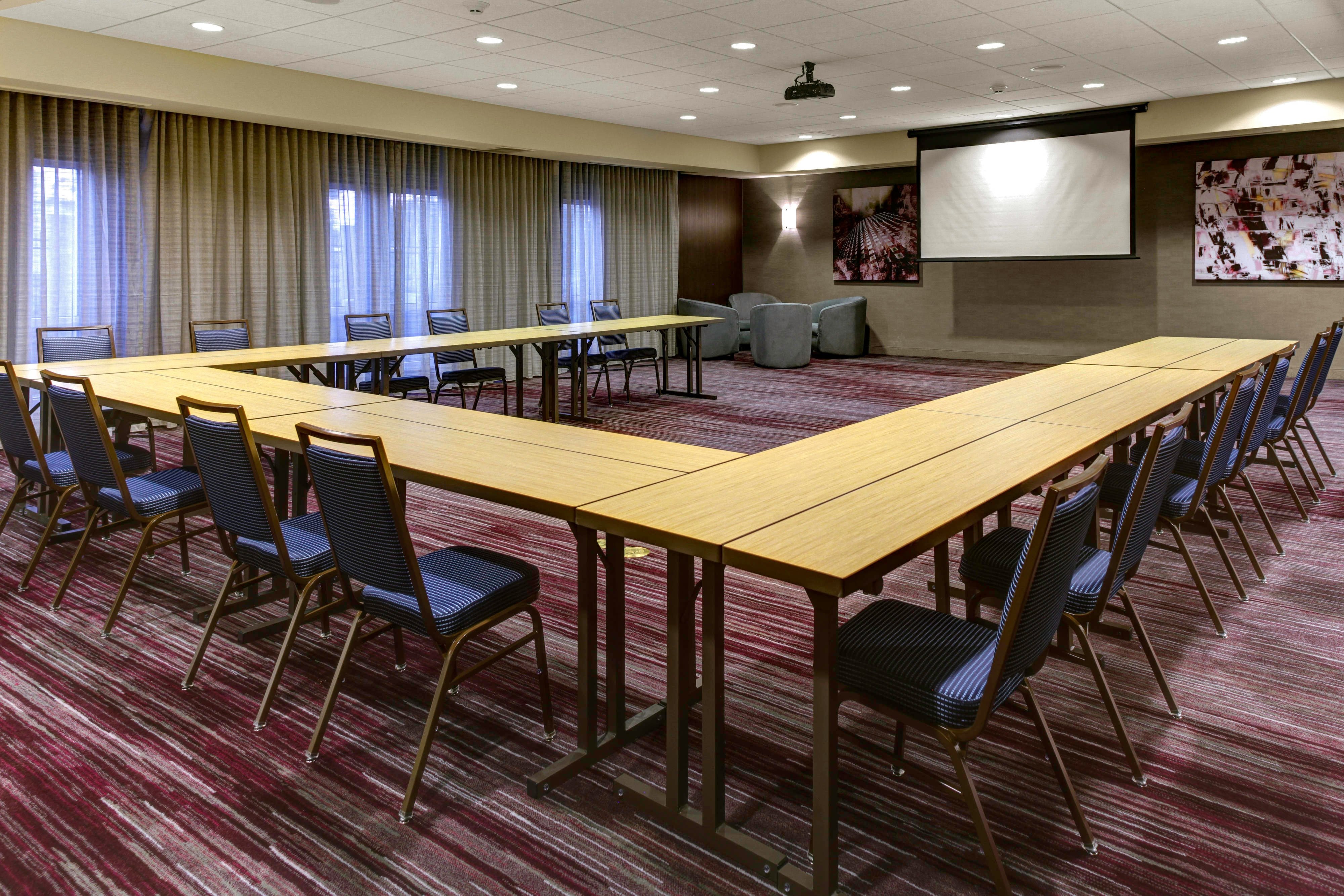 Meeting Room - U-Shape Setup