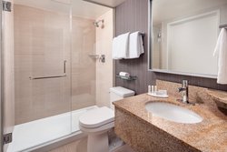  - Courtyard by Marriott Richmond - I-80, Exit 19B