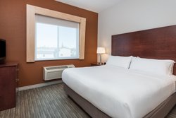  - Holiday Inn Express & Suites Gananoque