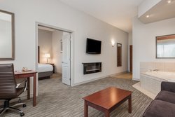 - Holiday Inn Express & Suites Gananoque