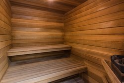  - Holiday Inn Express & Suites Gananoque