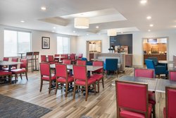  - Holiday Inn Express & Suites Gananoque