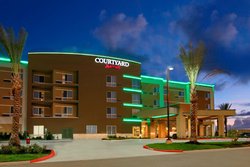  - Courtyard by Marriott Hotel Victoria