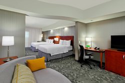  - Courtyard by Marriott Hotel Victoria