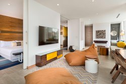  - Envoy Hotel Boston