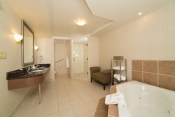  - Holiday Inn & Suites Lloydminster