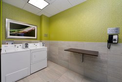  - Courtyard by Marriott Hotel Saskatoon