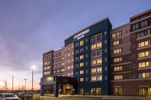 Courtyard by Marriott Hotel South Calgary, AB - See Discounts